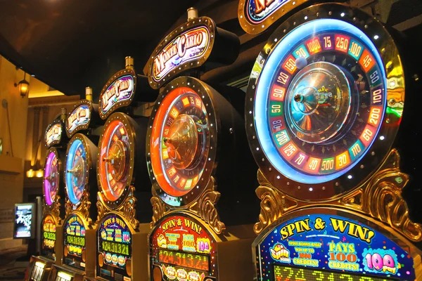 Live casino blackjack table on opang88